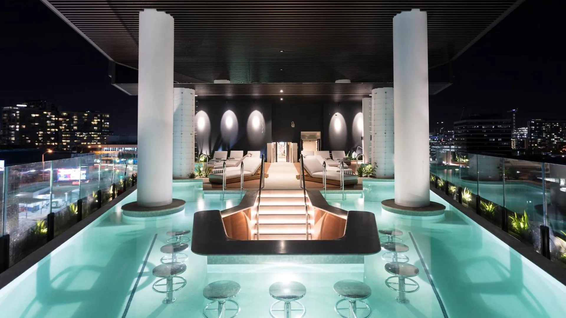 Апартаменты Modern 2Br With Stunning Views, Infinity Pool & Gym Брисбен