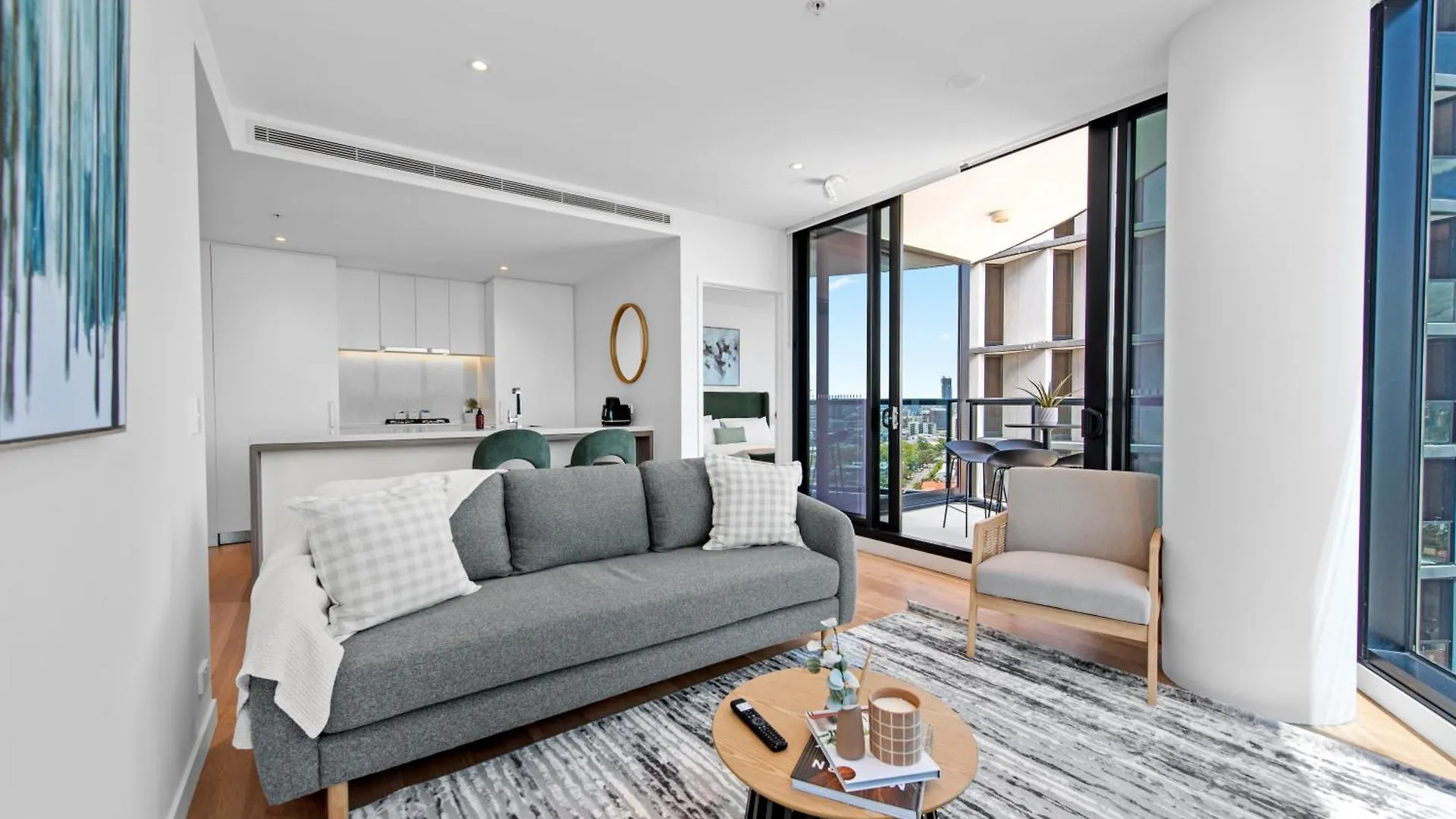 Апартаменты Modern 2Br With Stunning Views, Infinity Pool & Gym Брисбен Австралия