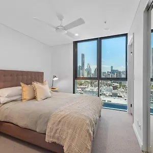Apartment Prime Located Luxe 2 Bedroom Sky Home/sensational Views, Brisbane